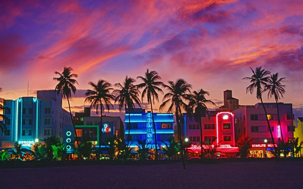 Miami Nightlife: Best Bars, Clubs and Rooftops
