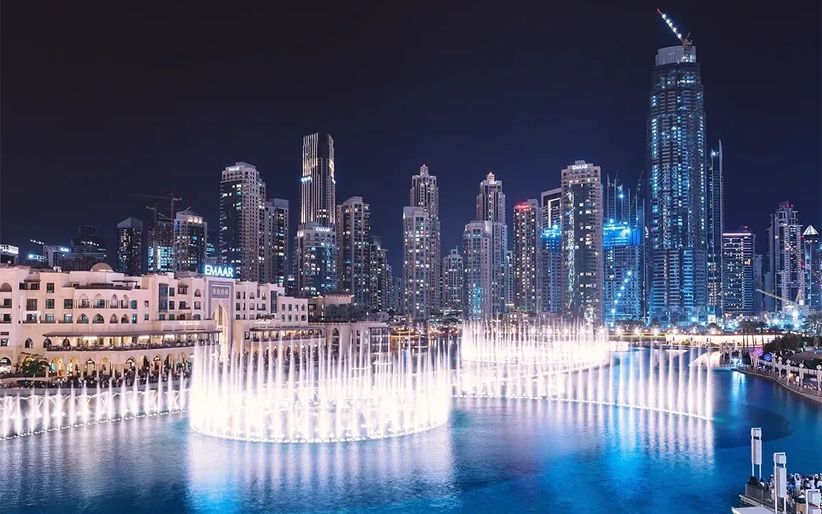 Dubai Mall & Fountain: The Heart of the City