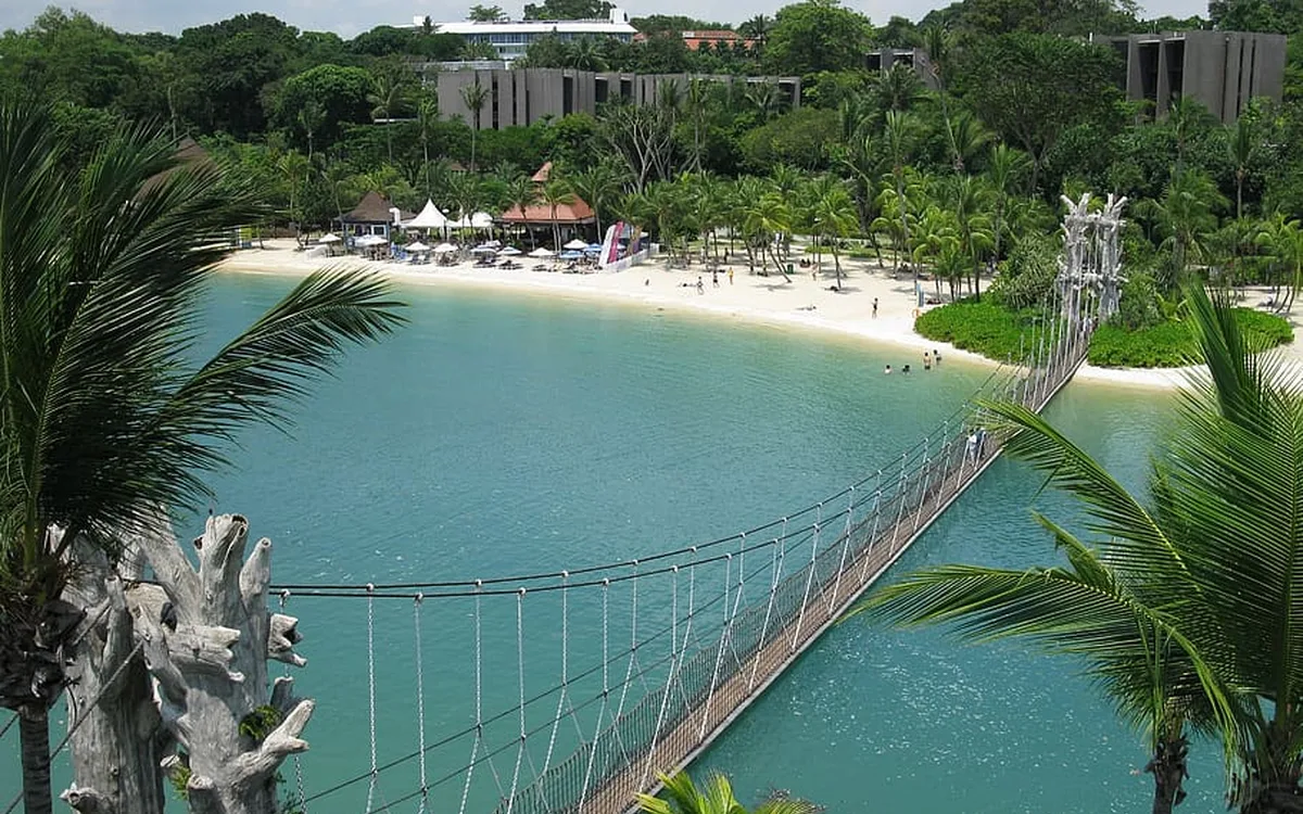 Sentosa Island: Beaches and Attractions in Singapore