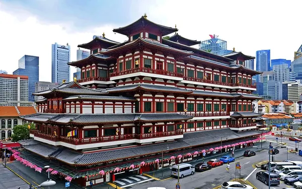 Chinatown Singapore: Culture, Food, and History
